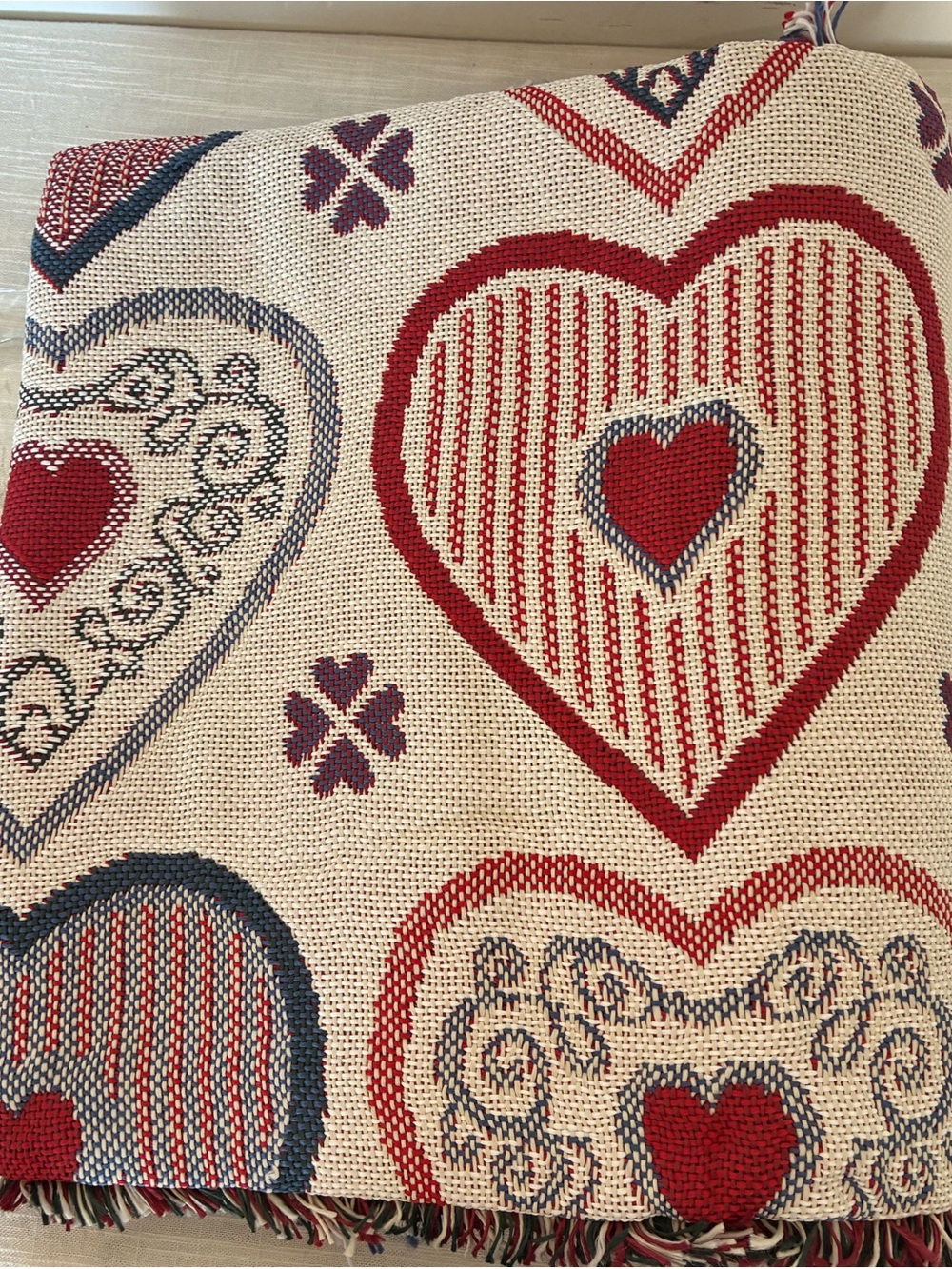 🥕 NWOT Heart Print  Decorative Afghan Throw 48”x60”